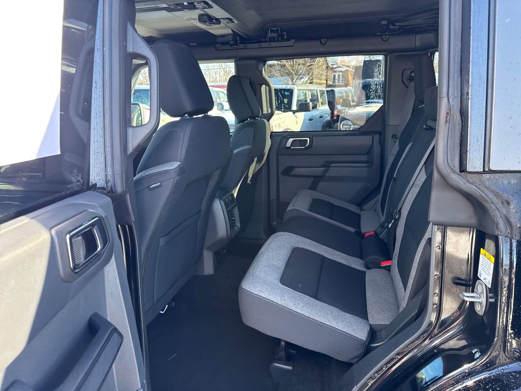 Used 2025 Ford Bronco Big Bend image 12
