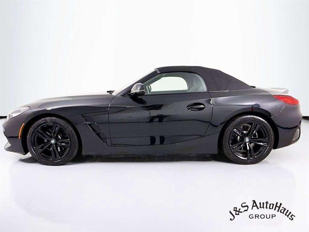 Used 2025 BMW Z4 sDrive30i image 4