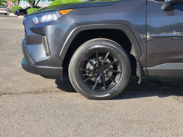 Used 2020 Toyota RAV4 LE image 6