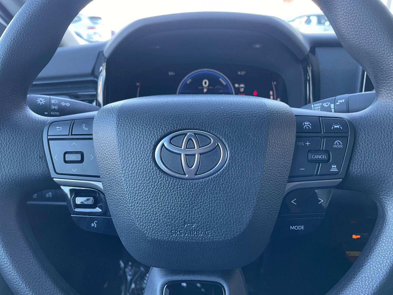 Used 2025 Toyota Camry LE image 27
