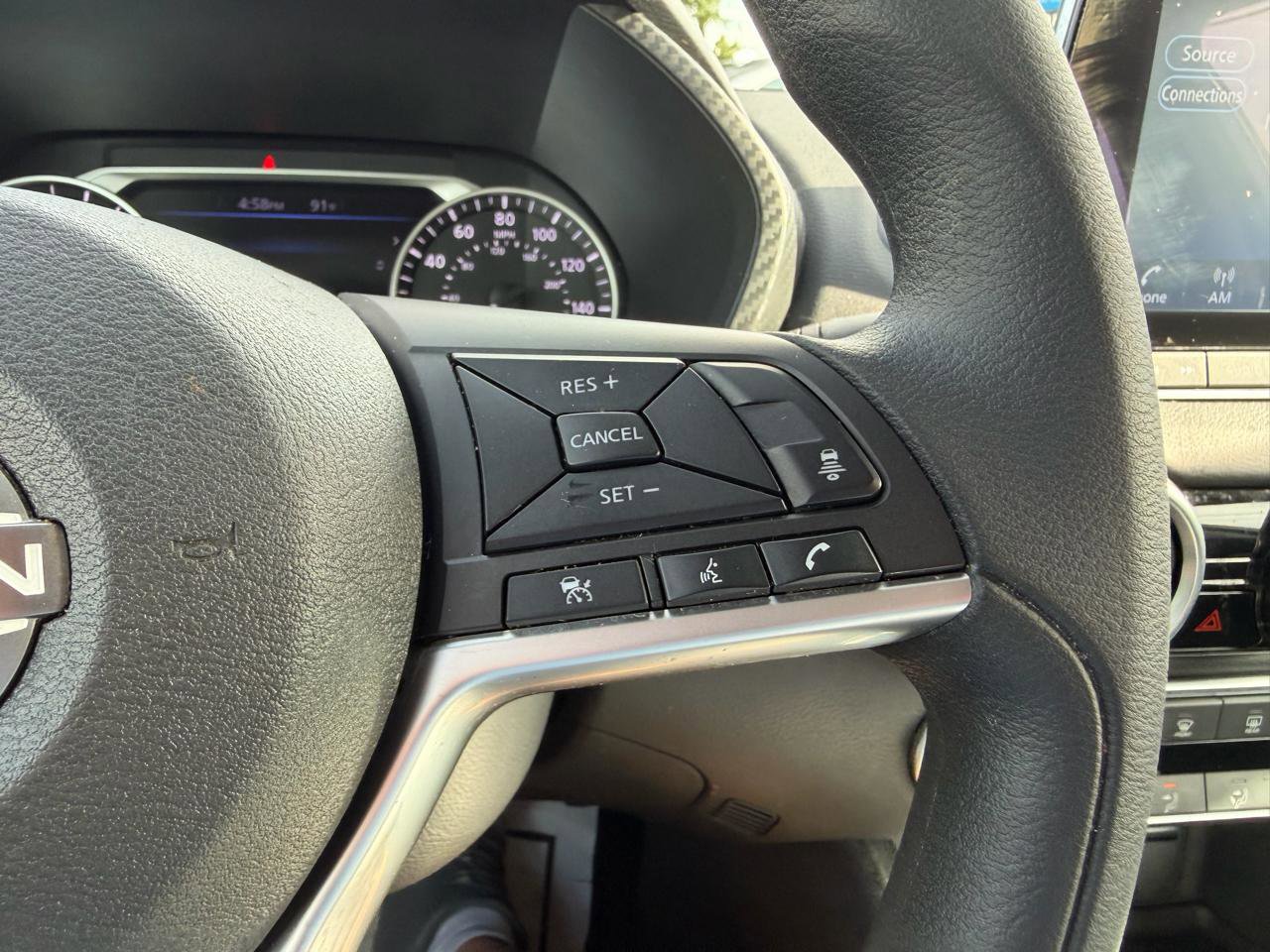 Used 2024 Nissan Sentra SV FWD image 58