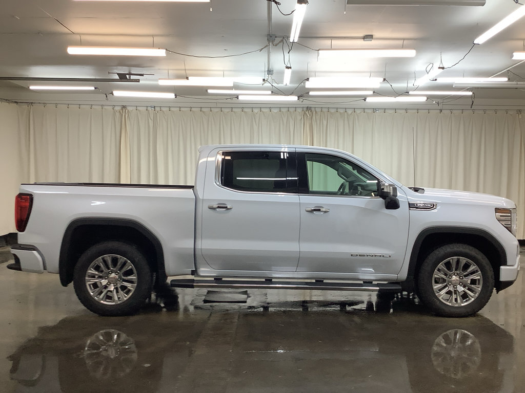 New 2026 GMC Sierra 1500 Denali w/ Technology Package AWD/4WD image 4