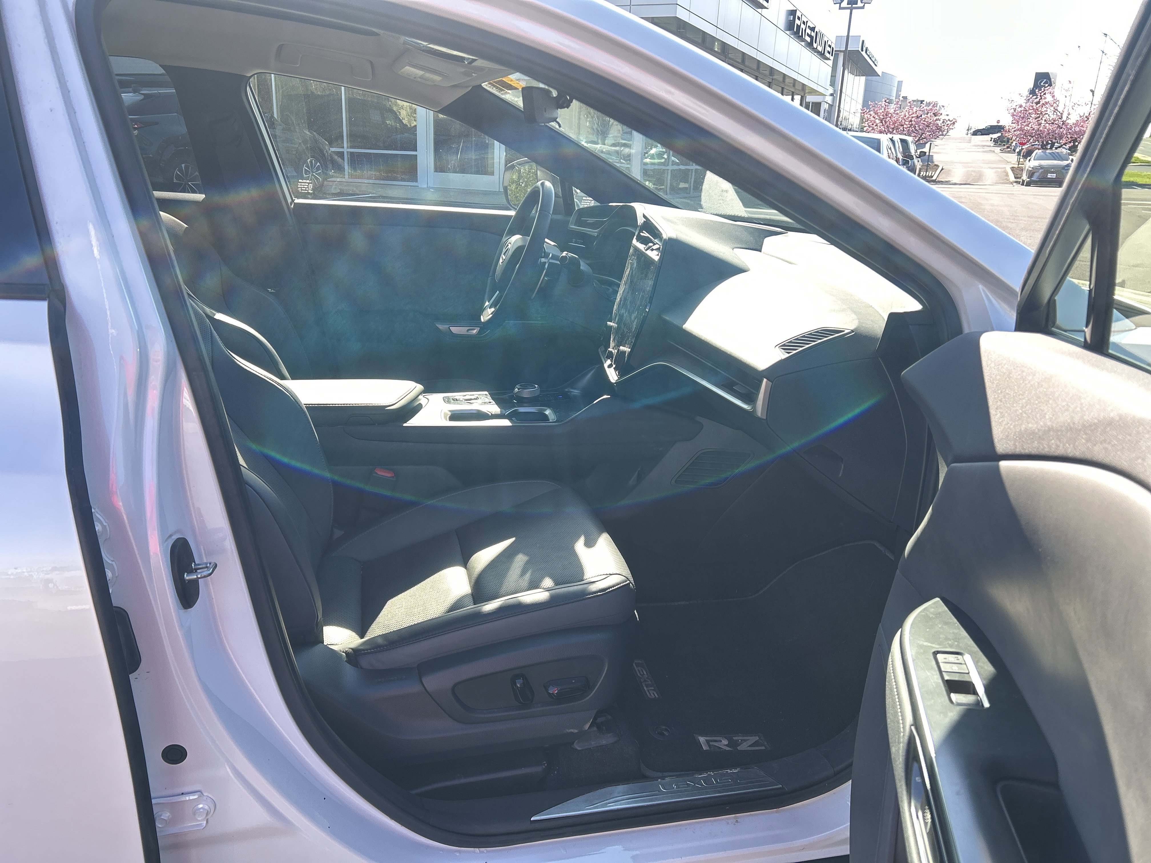 Used 2023 Lexus RZ 450e Premium w/ Technology Package image 15