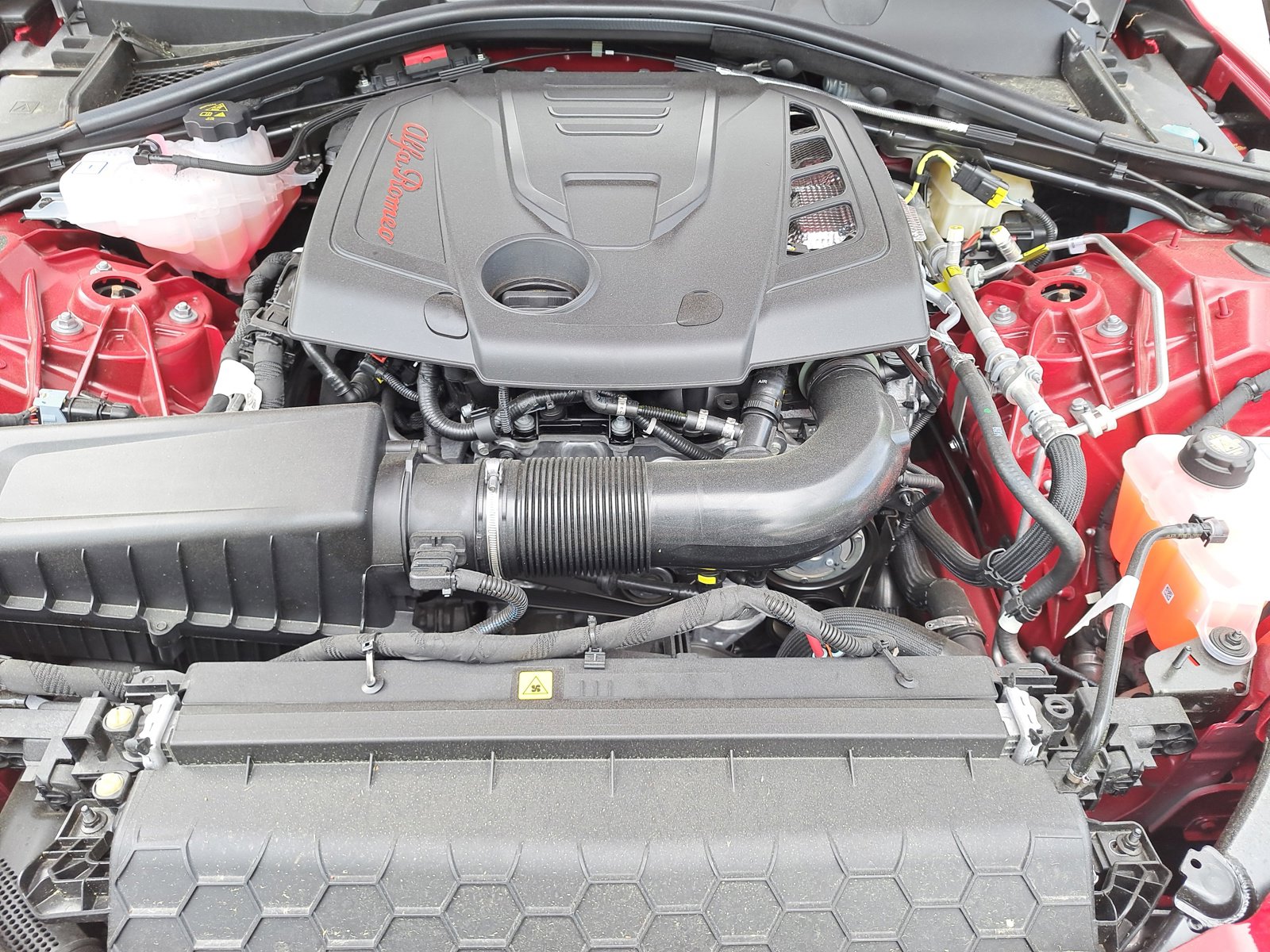 New 2025 Alfa Romeo Giulia AWD w/ Driving Assist Package image 31