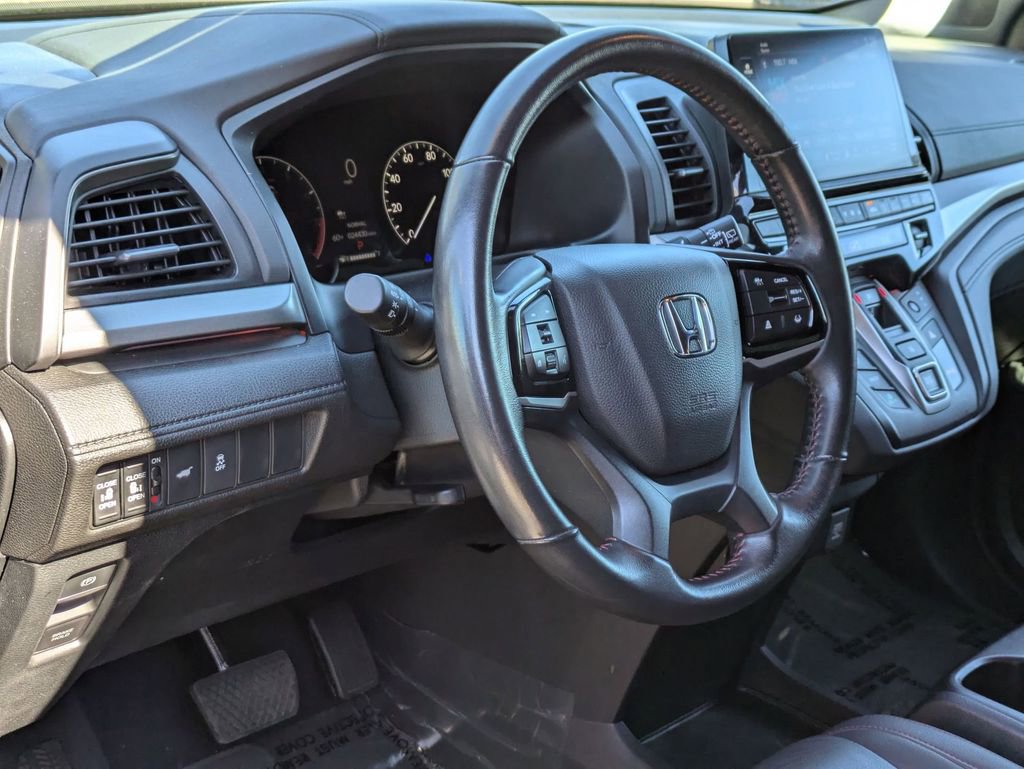 Used 2025 Honda Odyssey Sport-L image 14
