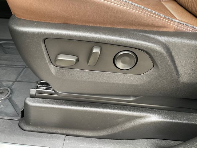 Used 2023 Chevrolet Tahoe High Country w/ Advanced Technology Package image 40