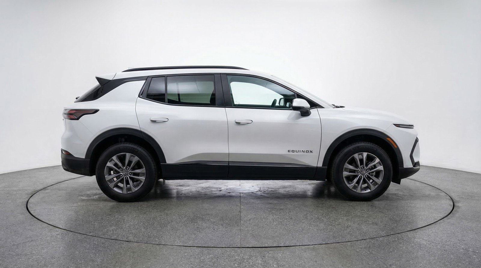 Used 2025 Chevrolet Equinox LT image 11