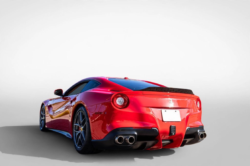 Used 2016 Ferrari F12 Berlinetta RWD image 26