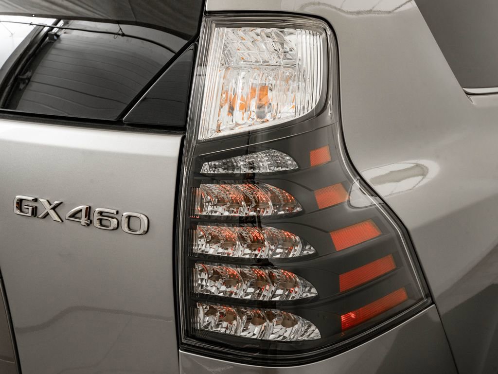 Certified 2023 Lexus GX 460 Premium w/ Accessory Package AWD/4WD image 9