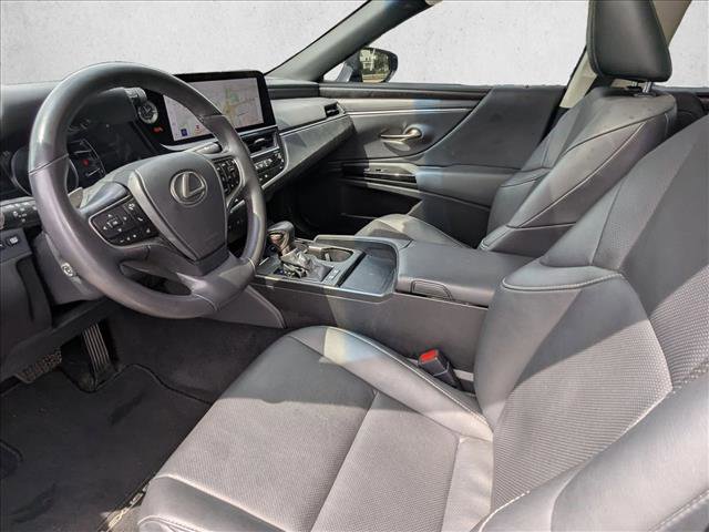 Used 2024 Lexus ES 300h w/ Premium Package image 17