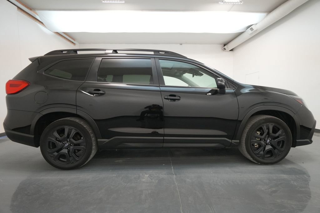 Used 2023 Subaru Ascent Onyx Edition image 10