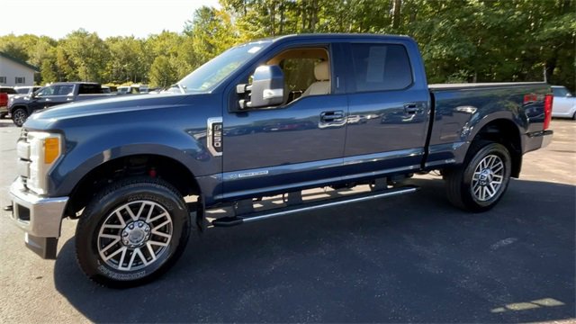 Used 2017 Ford F250 Lariat w/ FX4 Off-Road Package image 5
