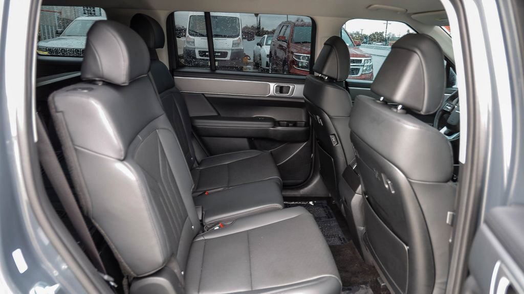 Used 2026 Hyundai Santa Fe SEL FWD image 19