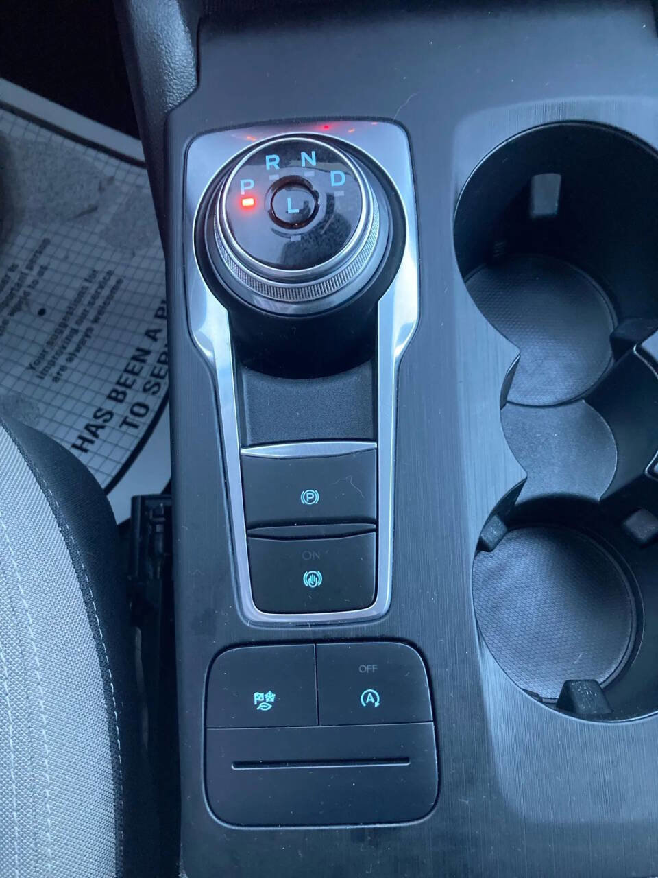 Used 2020 Ford Escape SE image 13