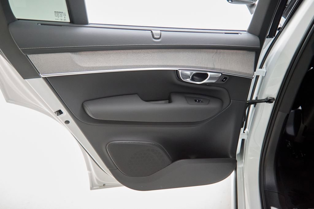 New 2026 Volvo XC90 T8 Ultra w/ Protection Package image 20