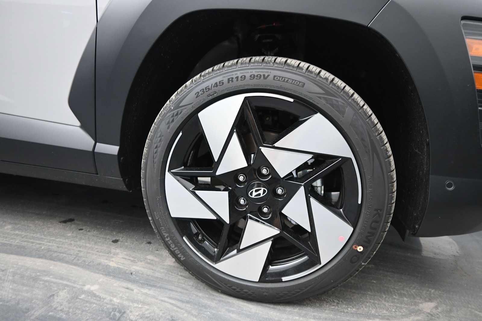 New 2026 Hyundai Kona Limited AWD/4WD image 10