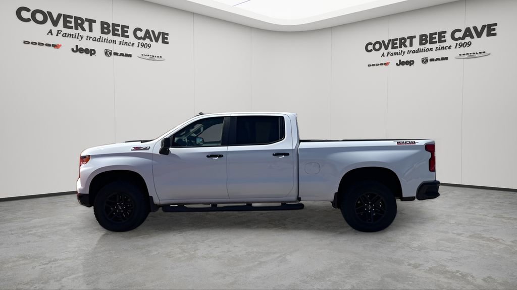 Used 2025 Chevrolet Silverado 1500 LT Trail Boss w/ Convenience Package II image 5