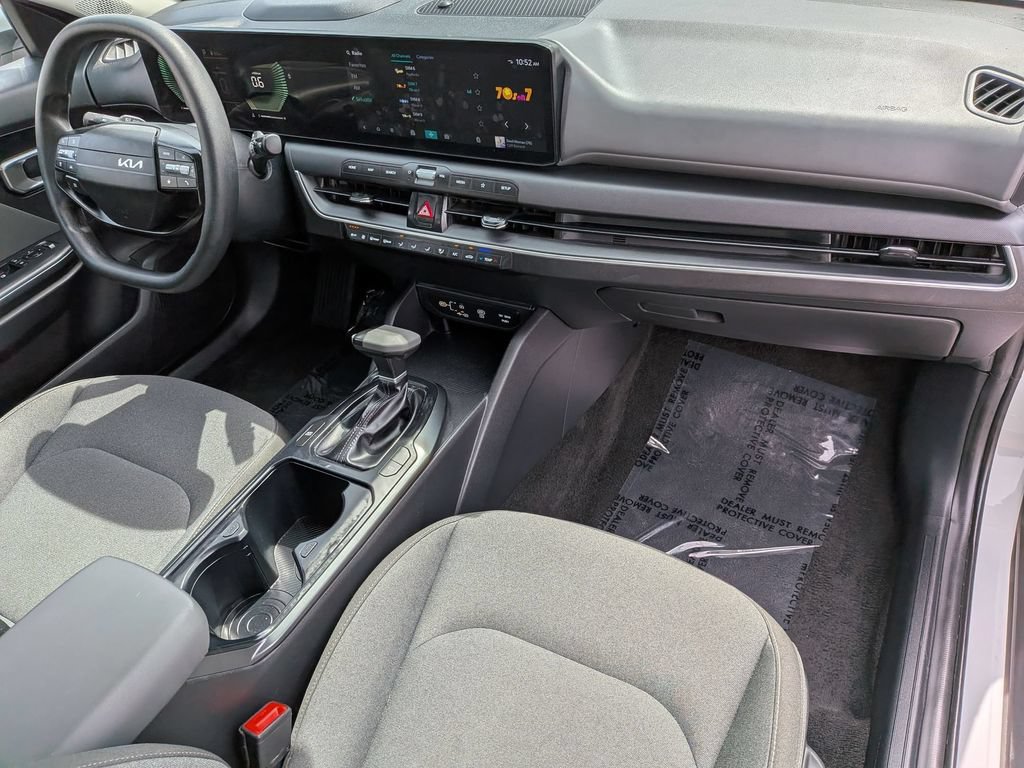 Used 2025 Kia K4 FWD image 31