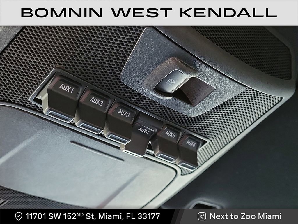 Used 2019 Ford F150 Raptor w/ Equipment Group 801A Mid image 27