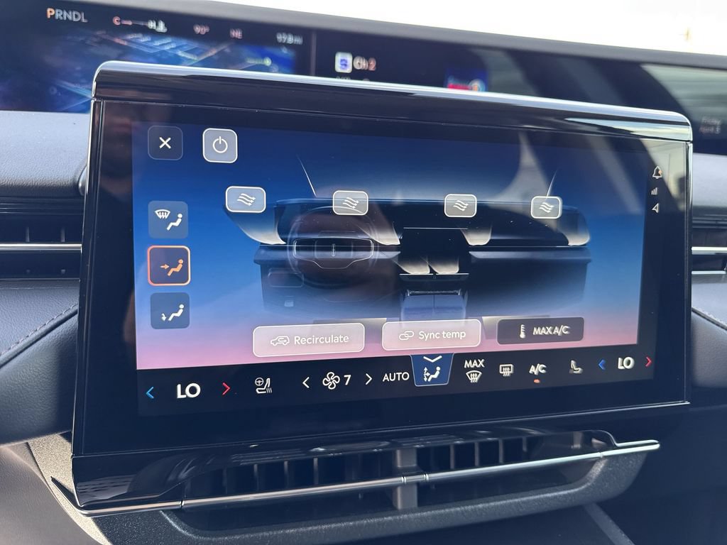 New 2026 Lincoln Nautilus Premier AWD/4WD image 19