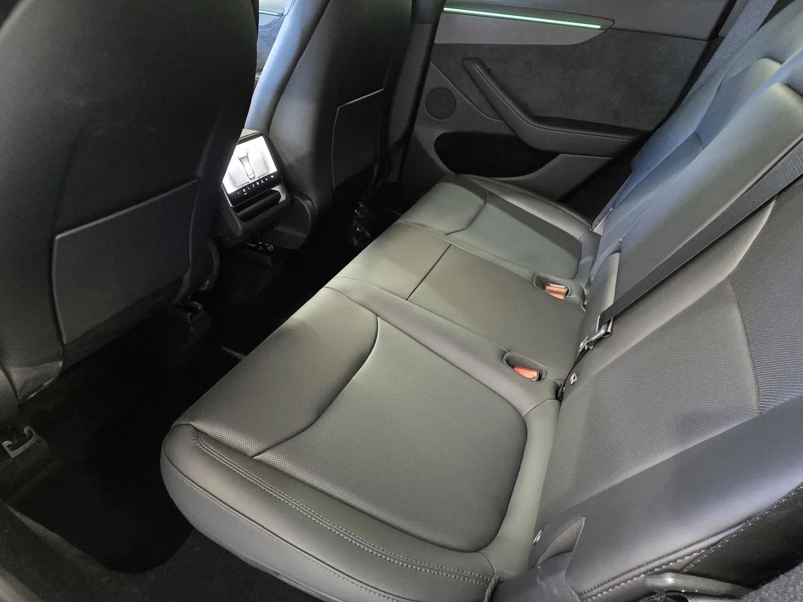 Used 2026 Tesla Model Y Long Range image 12