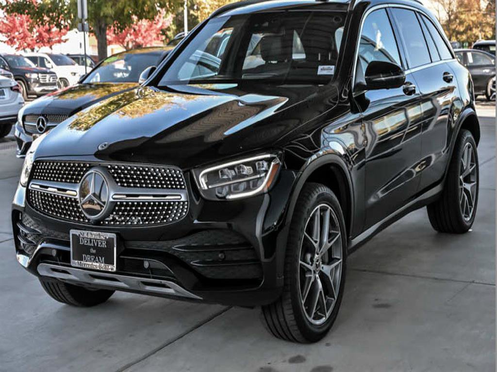Used 2022 Mercedes-Benz GLC 300 4MATIC image 3