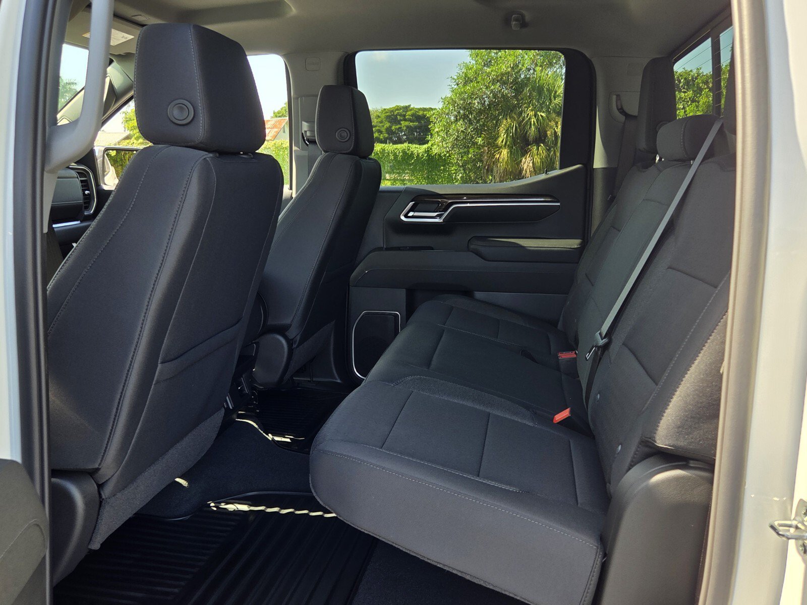New 2026 Chevrolet Silverado 1500 LT w/ LPO, Dark Essentials Package RWD image 10