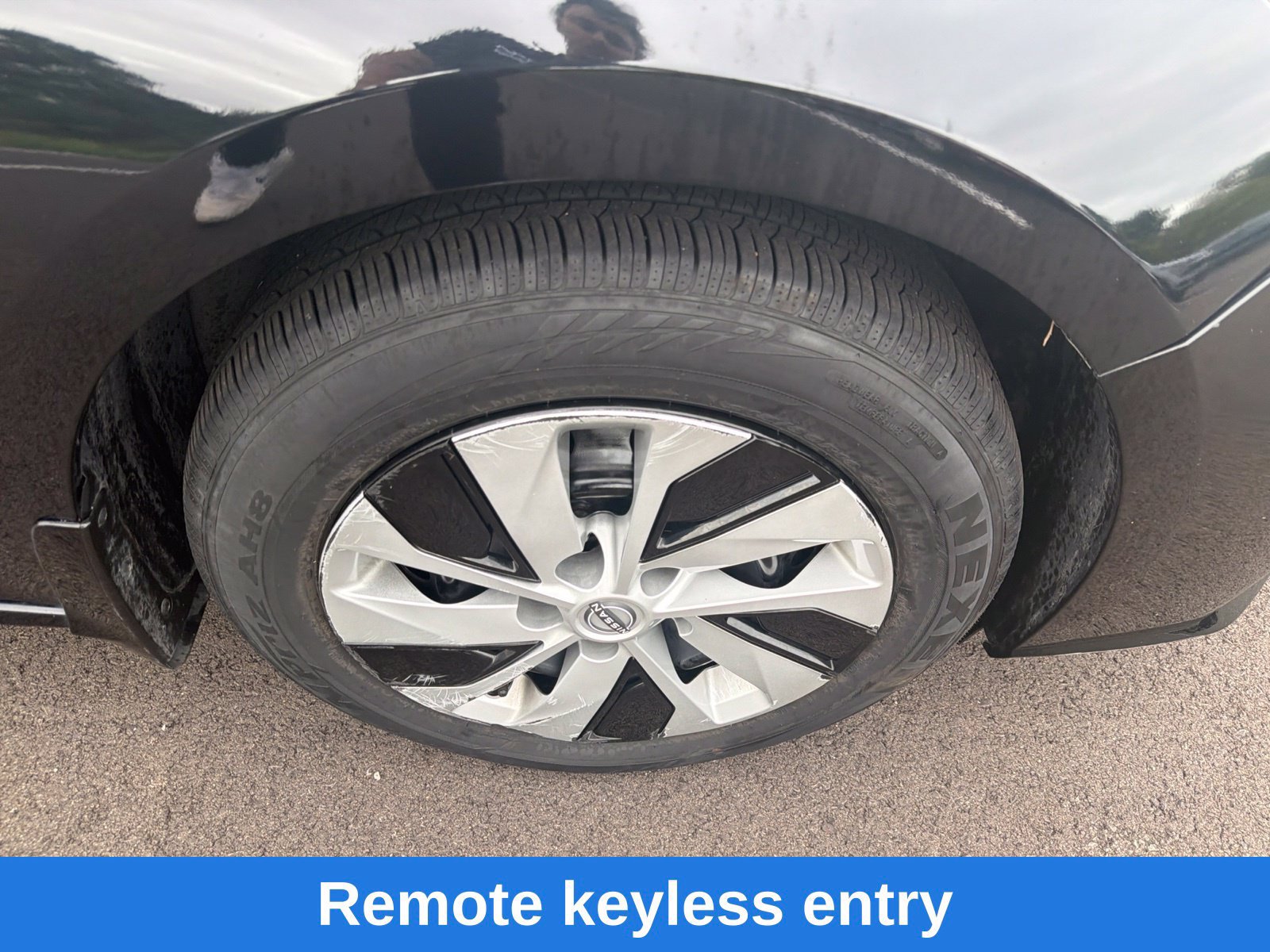 Used 2024 Nissan Altima 2.5 S FWD image 25