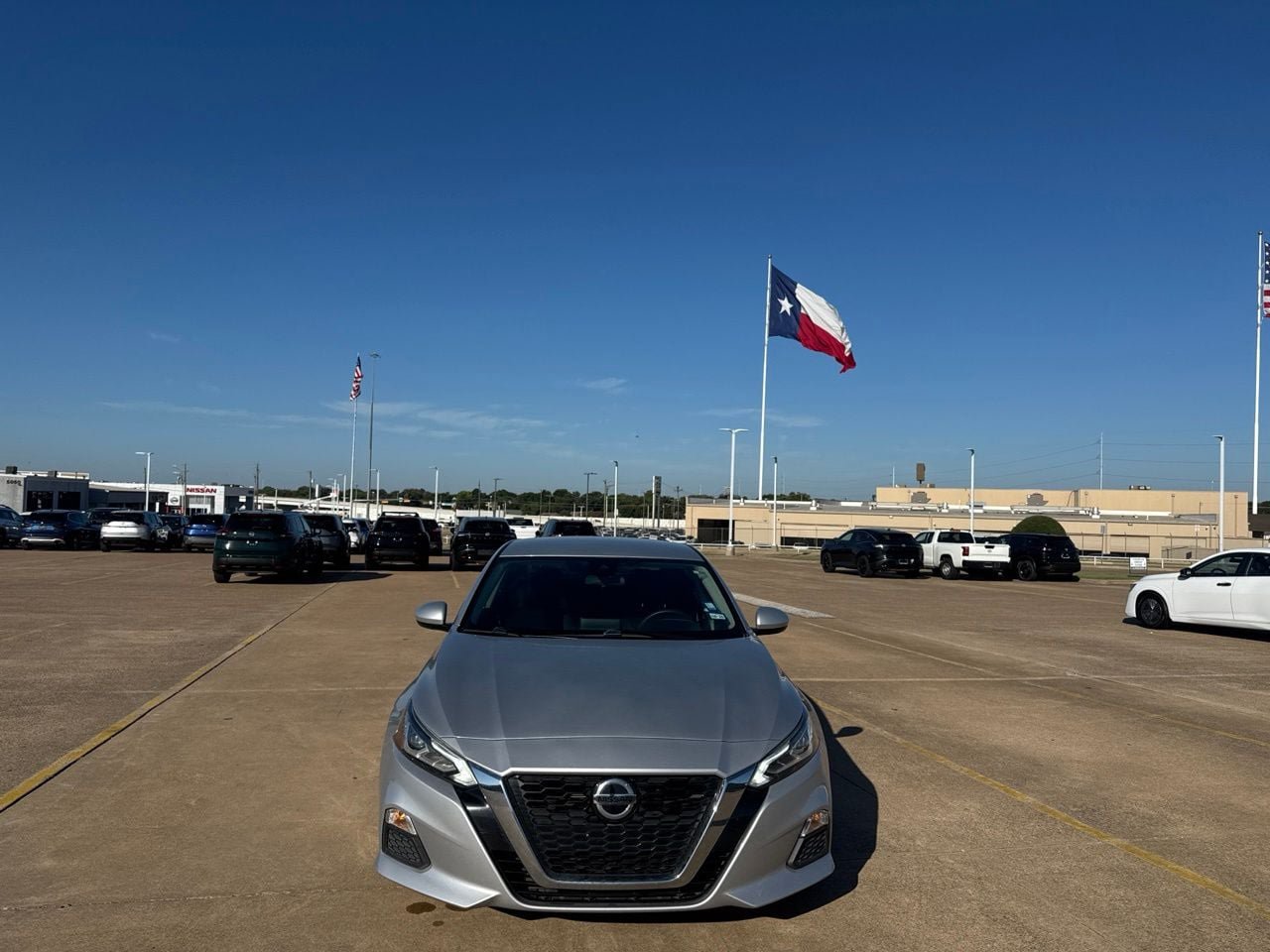 Used 2021 Nissan Altima 2.5 SV FWD image 5
