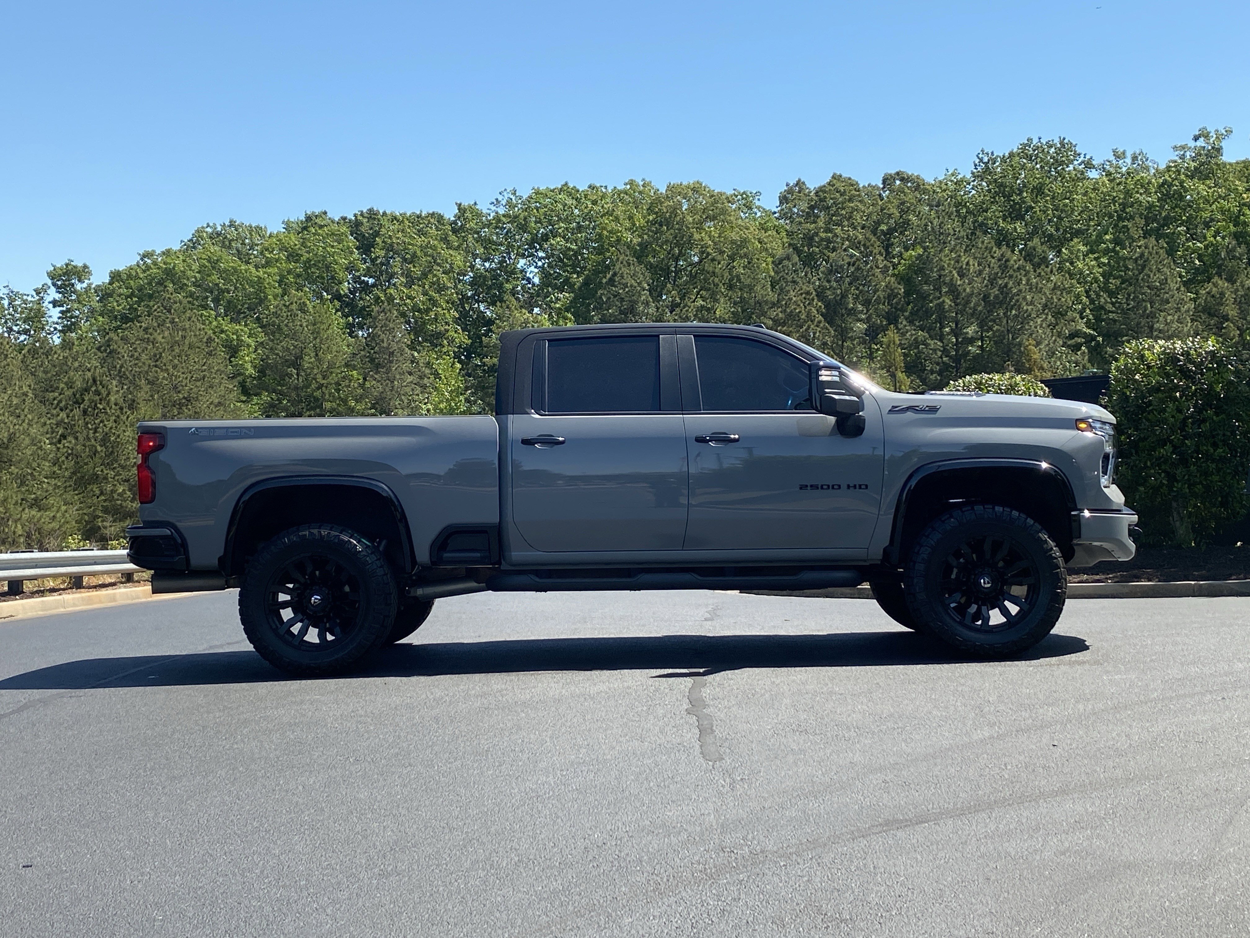 Used 2024 Chevrolet Silverado 2500 ZR2 w/ ZR2 Bison Edition AWD/4WD image 5
