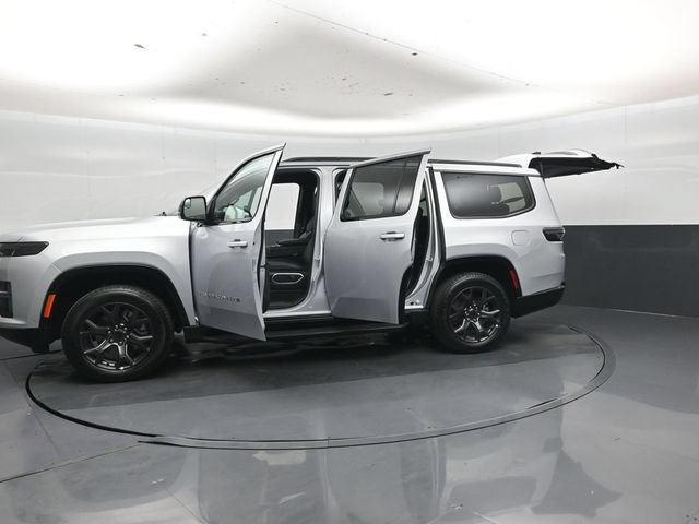 Used 2026 Jeep Grand Wagoneer Limited AWD/4WD image 53