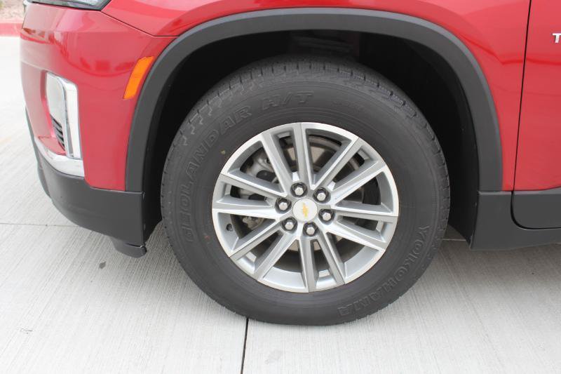 Used 2023 Chevrolet Traverse LT FWD image 38