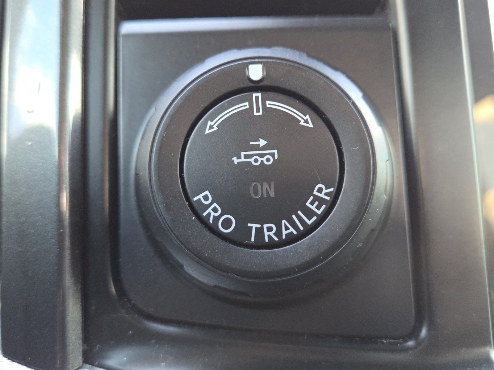 Used 2021 Ford F150 Lariat w/ Equipment Group 502A High AWD/4WD image 7