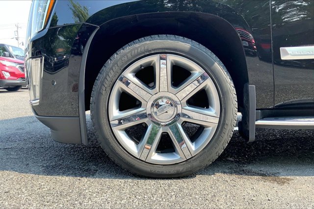 Used 2017 Cadillac Escalade ESV Luxury AWD/4WD image 8