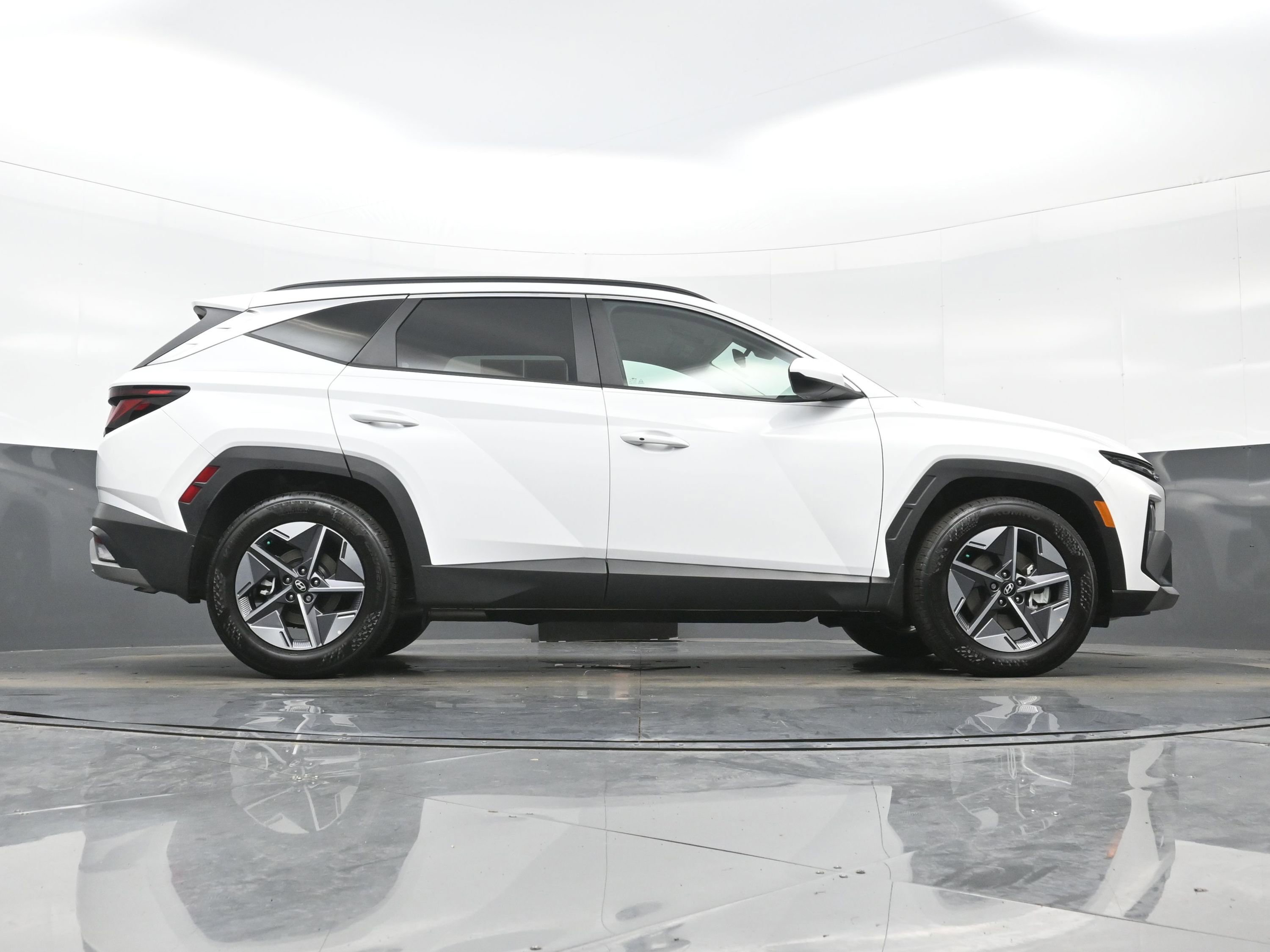 Certified 2026 Hyundai Tucson SEL FWD image 32