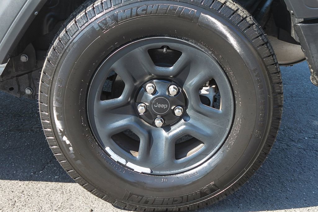 Used 2023 Jeep Wrangler Sport image 12