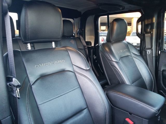 Used 2020 Jeep Gladiator Overland image 14