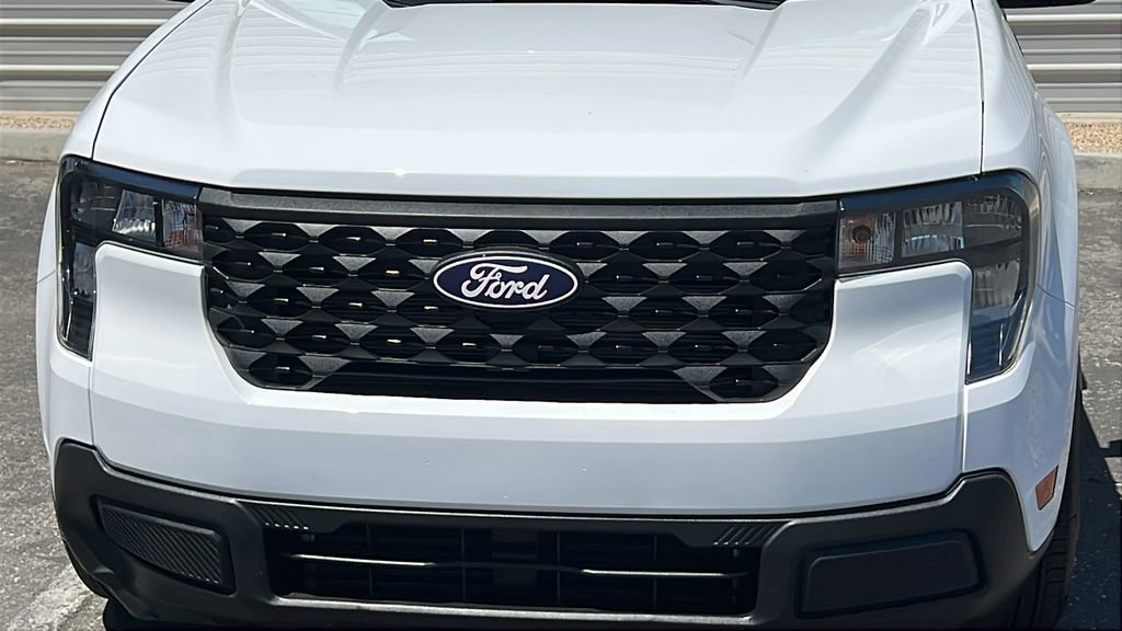 Certified 2025 Ford Maverick XL FWD image 3