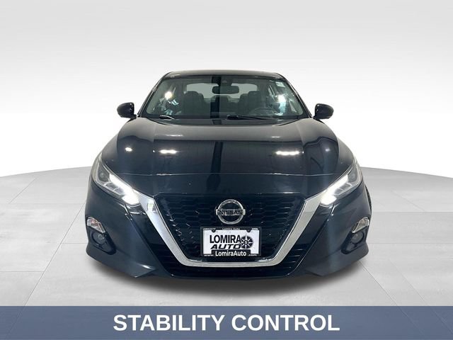 Used 2019 Nissan Altima 2.5 Platinum AWD/4WD image 3