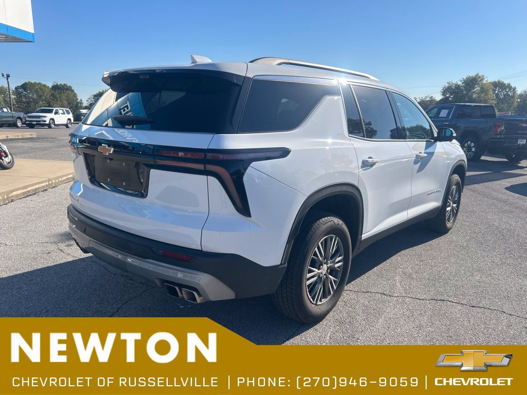 Used 2026 Chevrolet Traverse LT w/ Driver Confidence Package FWD image 14