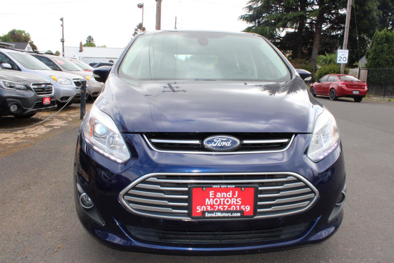 Used 2017 Ford C-MAX Energi Titanium w/ Equipment Group 501A FWD image 2