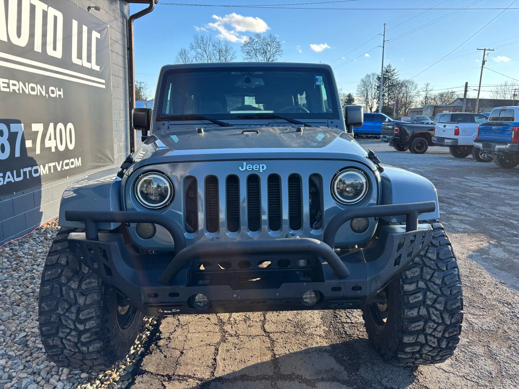 Used 2015 Jeep Wrangler Unlimited Rubicon w/ Connectivity Group image 10