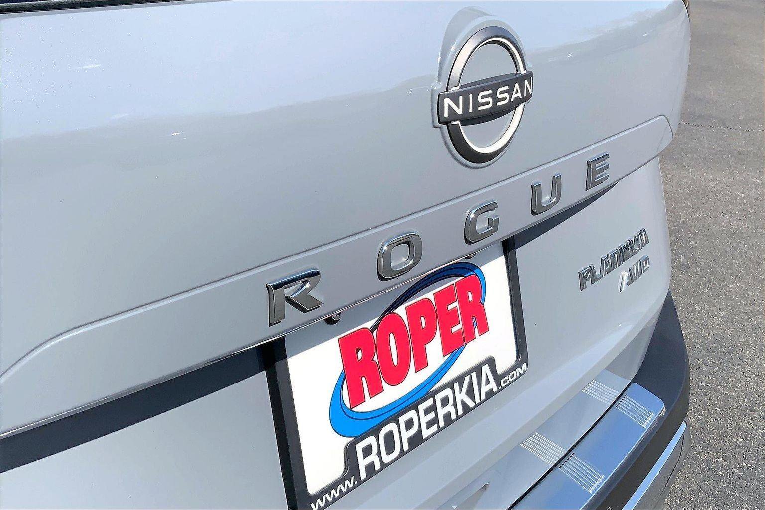 Used 2023 Nissan Rogue Platinum w/ Platinum Premium Package image 31