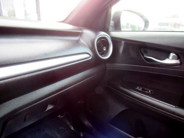 Used 2022 Kia Forte GT-Line w/ GT-Line Premium Package image 32