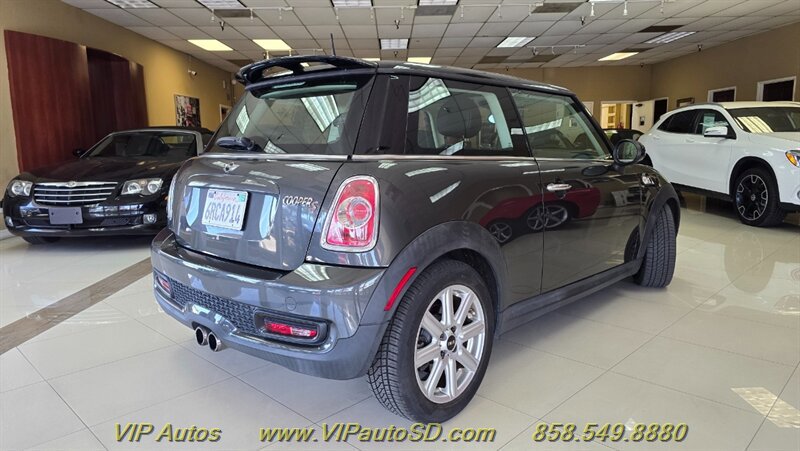 Used 2011 MINI Cooper S FWD image 4