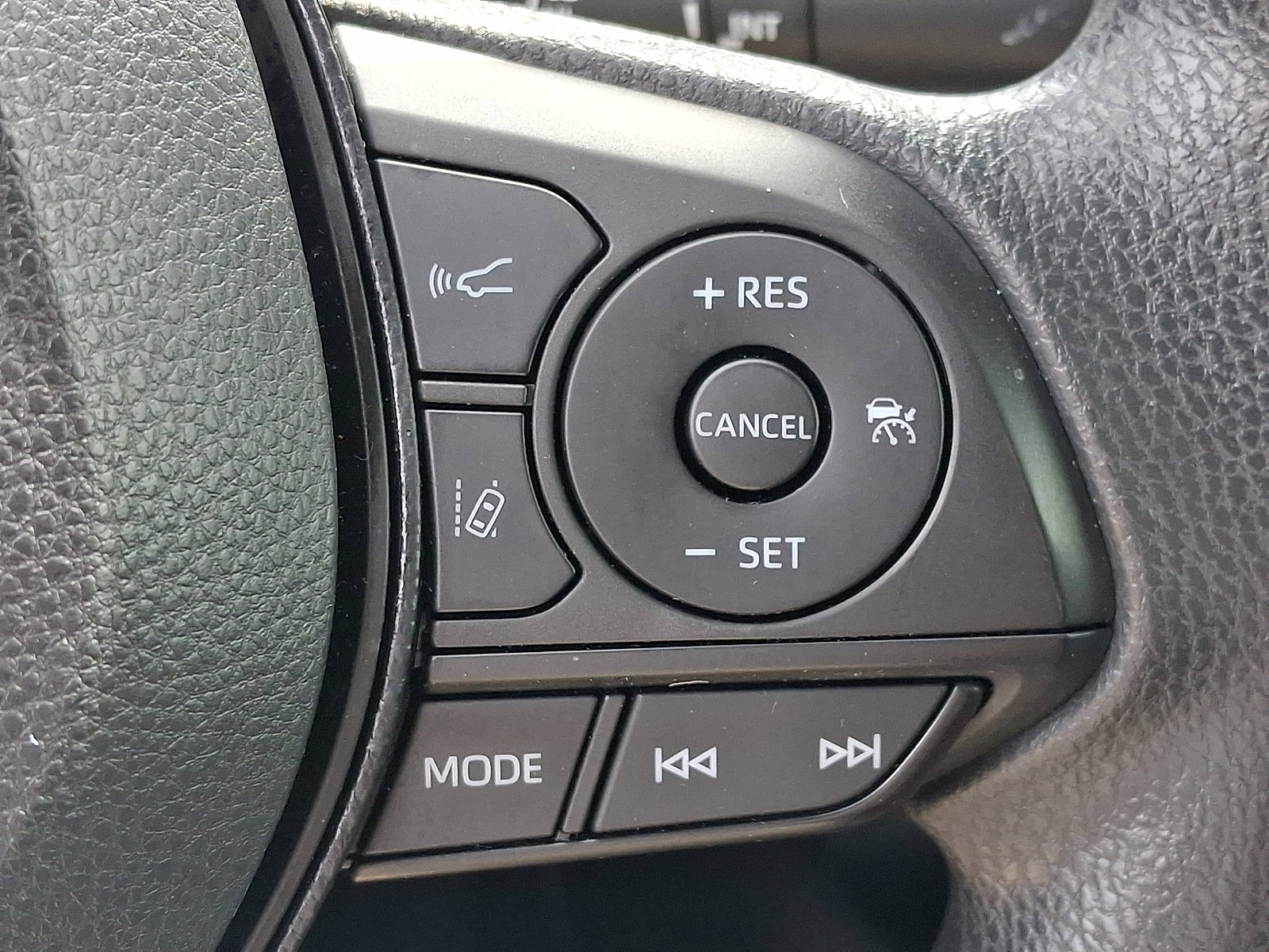 Used 2021 Toyota Corolla LE w/ LE Convenience Package FWD image 22