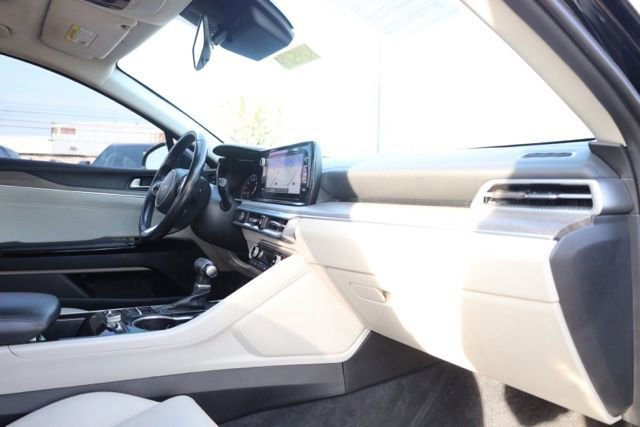 Used 2022 Kia K5 EX image 40