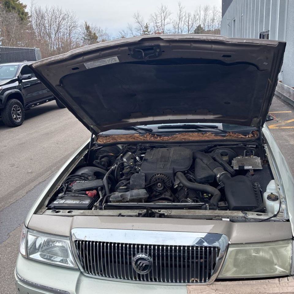 Used 2005 Mercury Grand Marquis GS RWD image 21