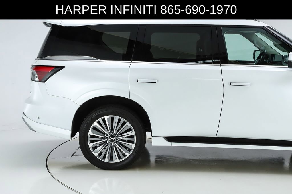 Used 2025 INFINITI QX80 Sensory AWD/4WD image 12