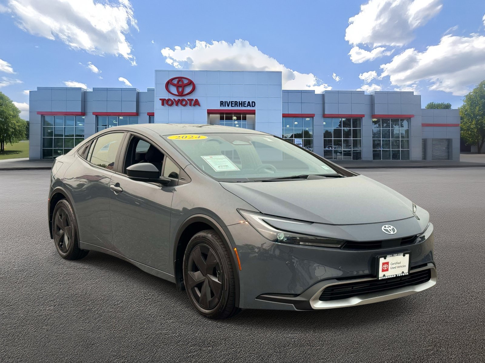 Certified 2024 Toyota Prius Prime FWD image 2